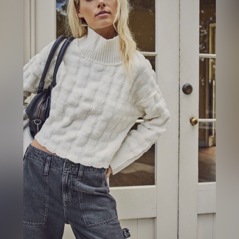 FREE PEOPLE Care FP Soul Searcher Mock Neck Sweater / Ivory